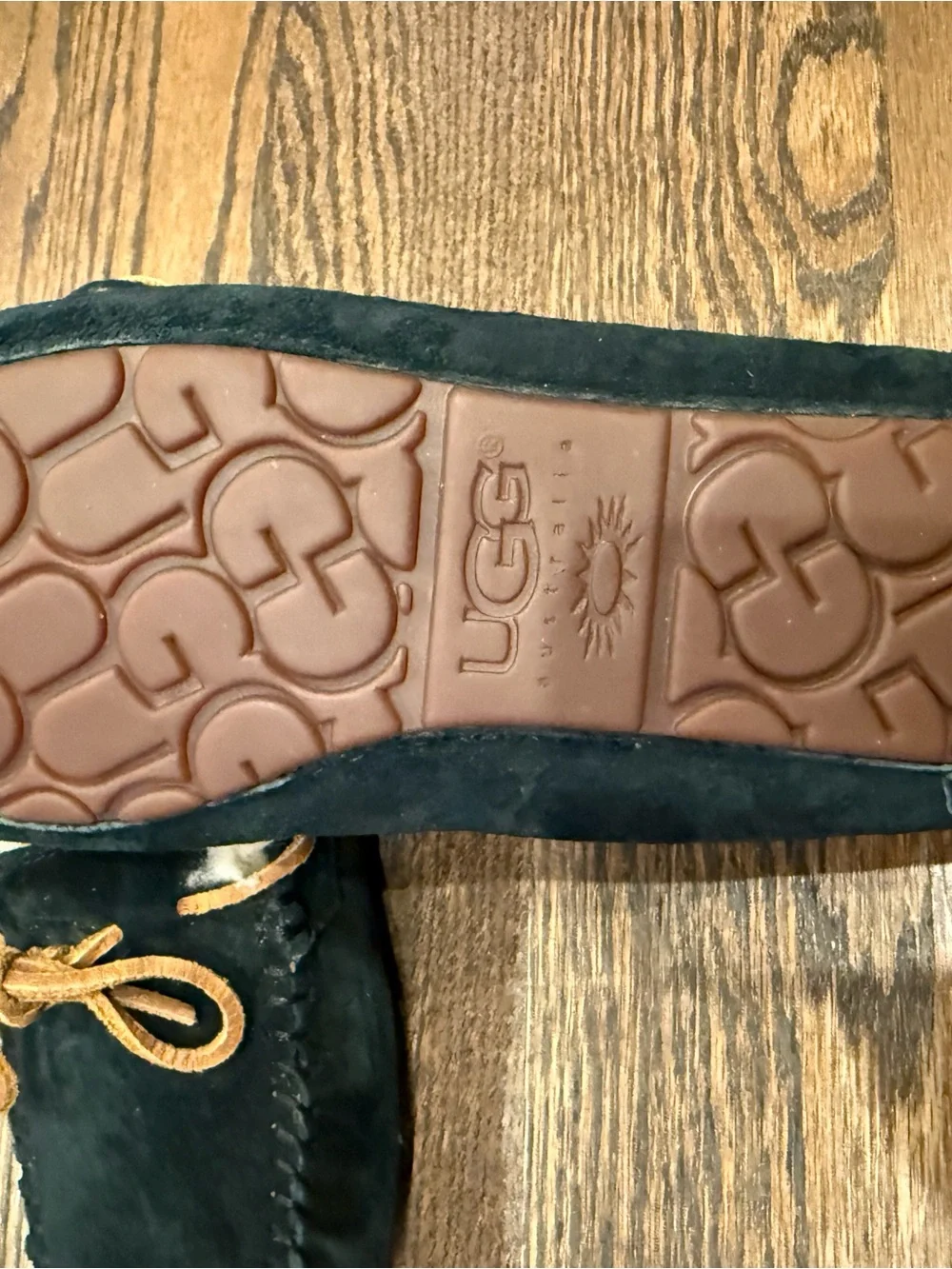 UGG cozy classic